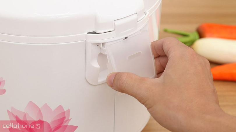 Thiết kế nồi cơm điện nắp gài Panasonic SR-MVQ18FRAX 1.8l