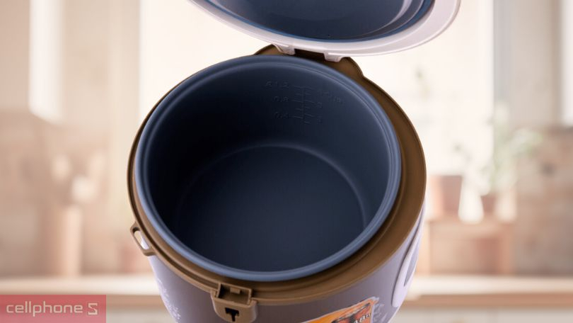 Dung tích nồi cơm điện 1.2 lít Sunhouse SHD8216