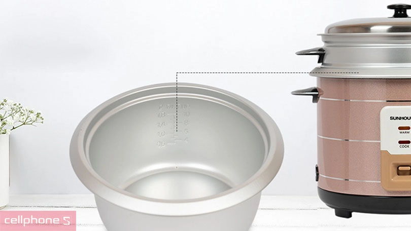 Dung tích nồi cơm điện cơ nắp rời 2.2L Sunhouse SHD8135