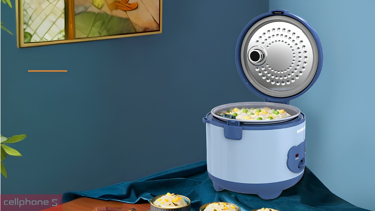 Nồi cơm điện nắp gài thiết kế tiện lợi giúp giữ nhiệt ổn định