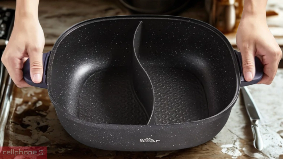 Chất liệu nồi lẩu nướng đa năng Bear SB-NL60U