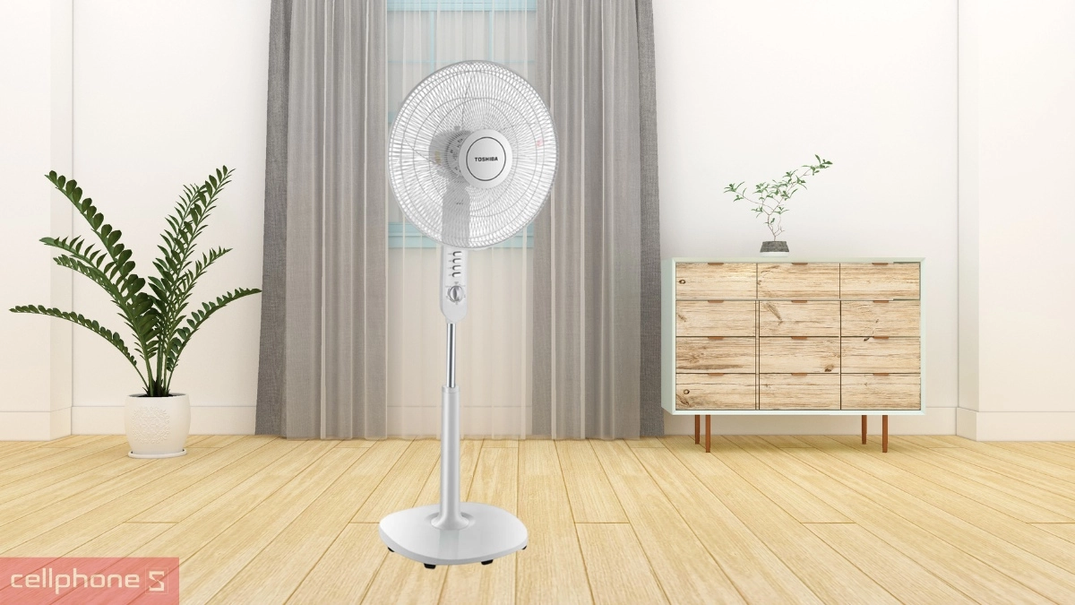 Thiết kế 5 cánh của Quạt cây 5 cánh Toshiba F-LSA10(W)VN