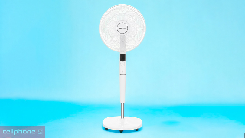 Quạt đứng Toshiba F-LSD30(W)VN – Mang đến làn gió mát tự nhiên cho căn phòng