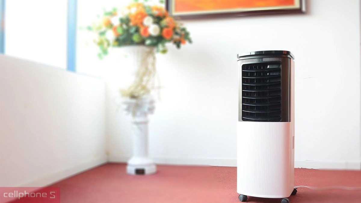 Có nên mua quạt hơi nước không