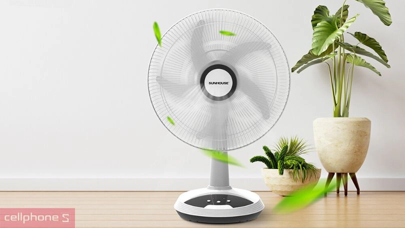 Quạt tích điện Sunhouse SHD7223 - Nhỏ gọn, dung lượng pin lớn