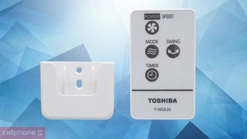 Bảng điều khiển nút nhấn, trang bị thêm remote tiện lợi