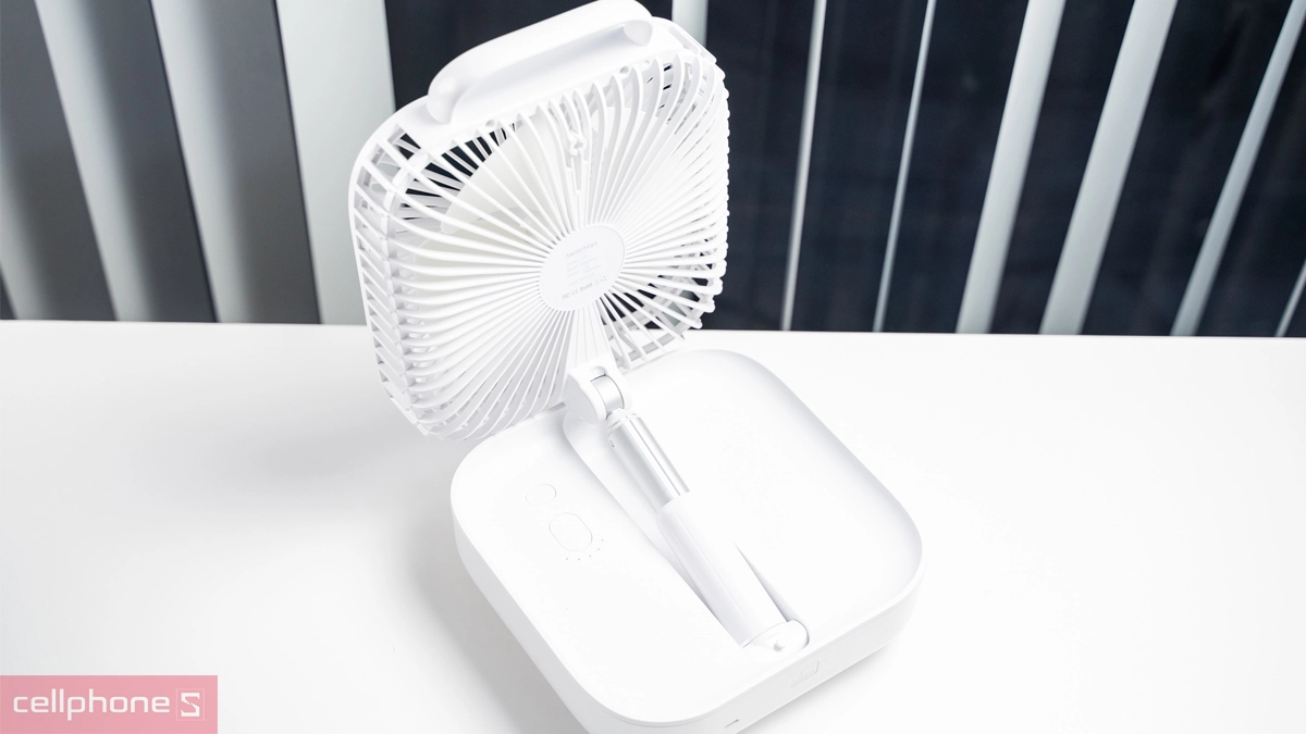 Cân nhắc đến thiết kế và kích thước quạt