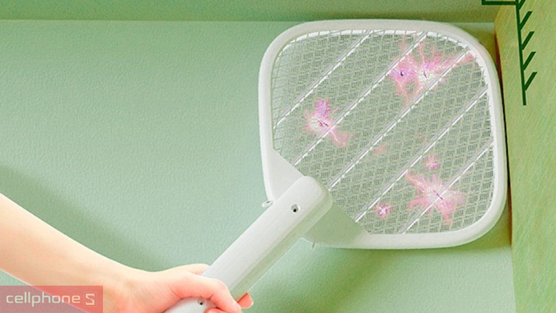 Tiện ích đi kèm của vợt muỗi gấp gọn Lumias ESD-3500W Pro