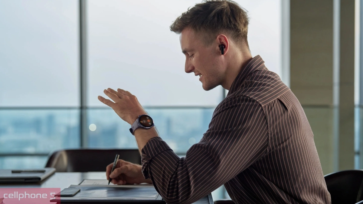 Thao tác nhanh chóng với NFC tiện lợi trên Huawei Watch 5