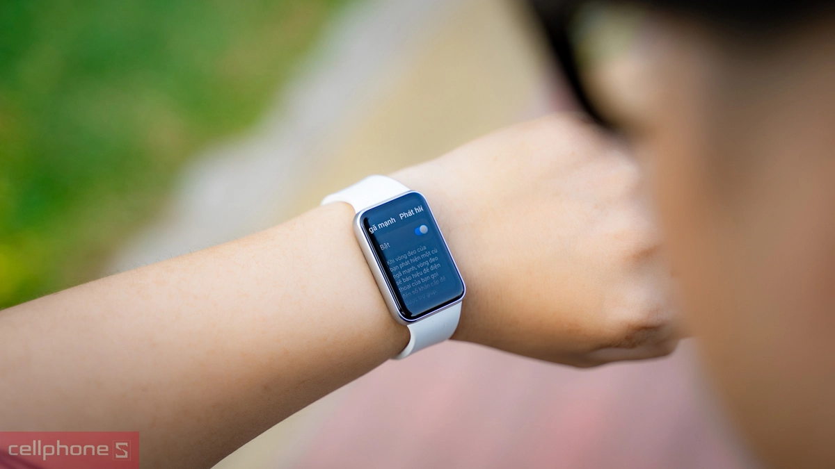 Cảm biến trên Samsung Galaxy Gear Fit 3