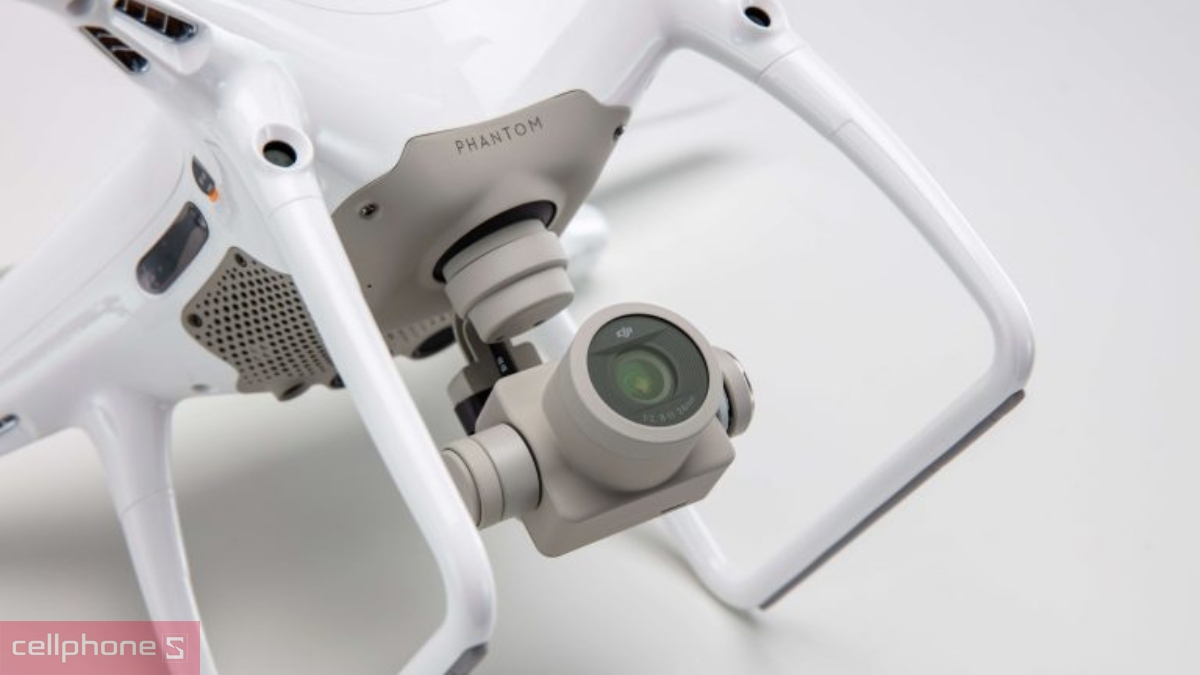 Thời gian bay lâu, phạm vi hoạt động rộng