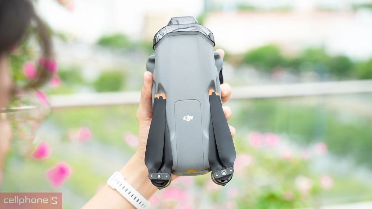 Hãng Drone | Flycam DJI của nước nào?