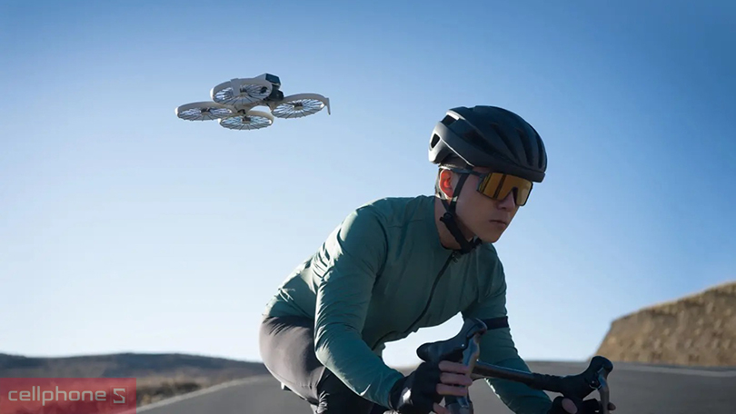 Flycam DIJ Flip Combo với cảm biến hình ảnh sắc nét Flycam DIJ Flip Combo với cảm biến hình ảnh sắc nét