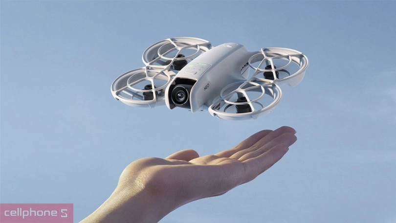 Vì sao nên mua flycam DJI dân dụng Neo 2 Fly More Combo?