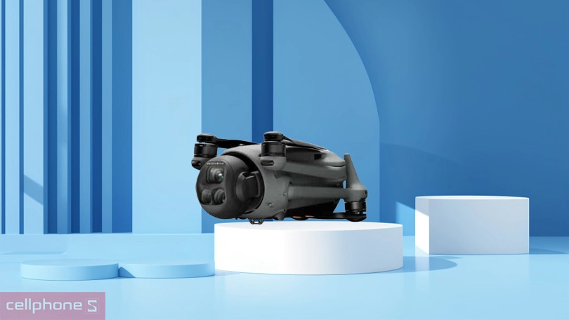 Động cơ mạnh mẽ, khả năng chịu gió của Flycam DJI Mavic 4 Pro RC-2