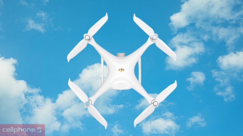 Thời lượng pin và tốc độ bay tối đa của Flycam DJI Phantom 4