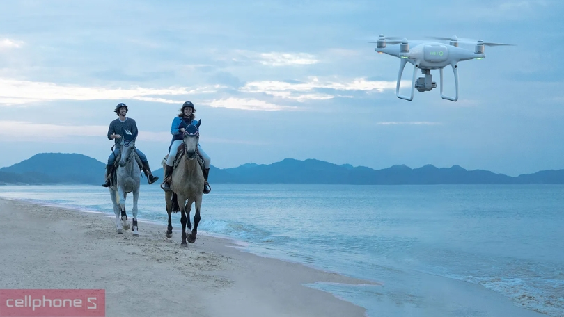 Lịch sử phát triển của dòng DJI Phantom