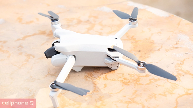 Có nên mua Flycam cũ