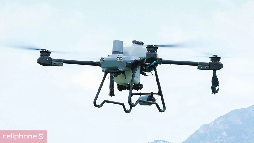 Máy bay phun thuốc trừ sâu là gì