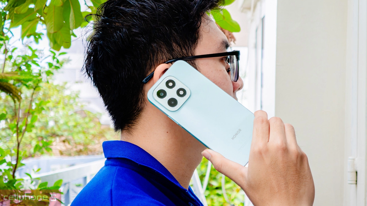Điện thoại Honor cũ trầy xước