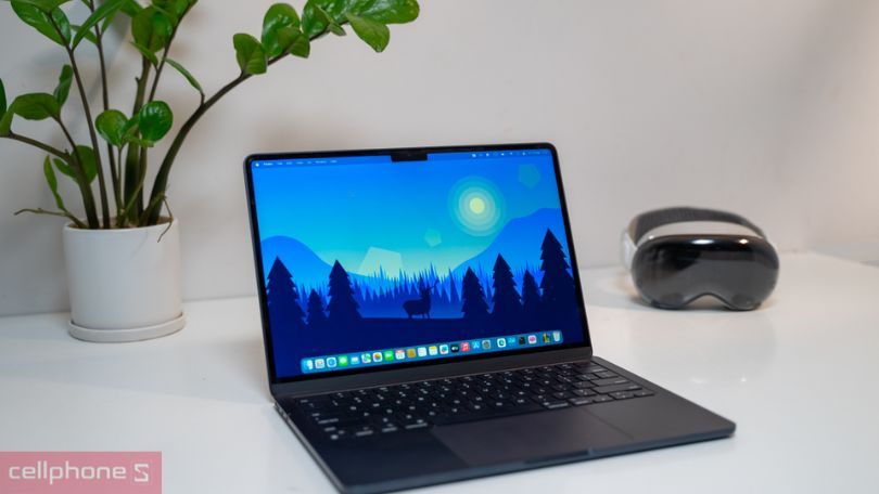 MacBook Air M2 2022 512GB cũ trầy xước