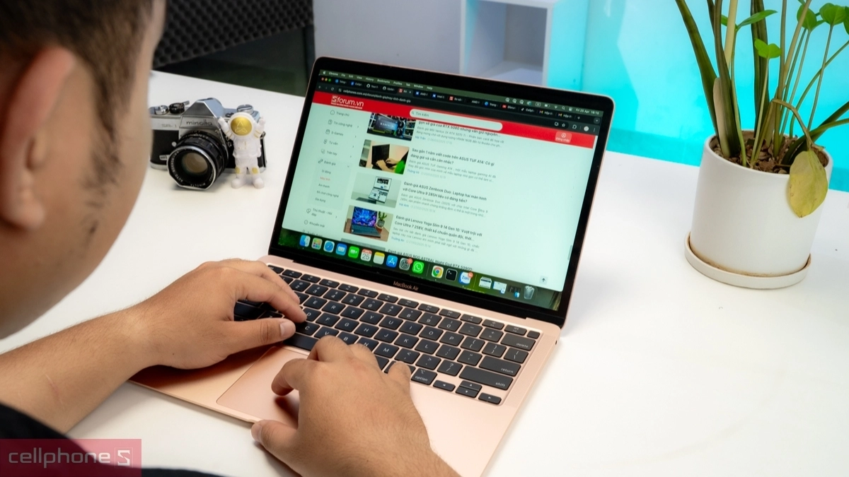 Macbook Air M1 cũ có ngoại hình đẹp và ít trầy xước