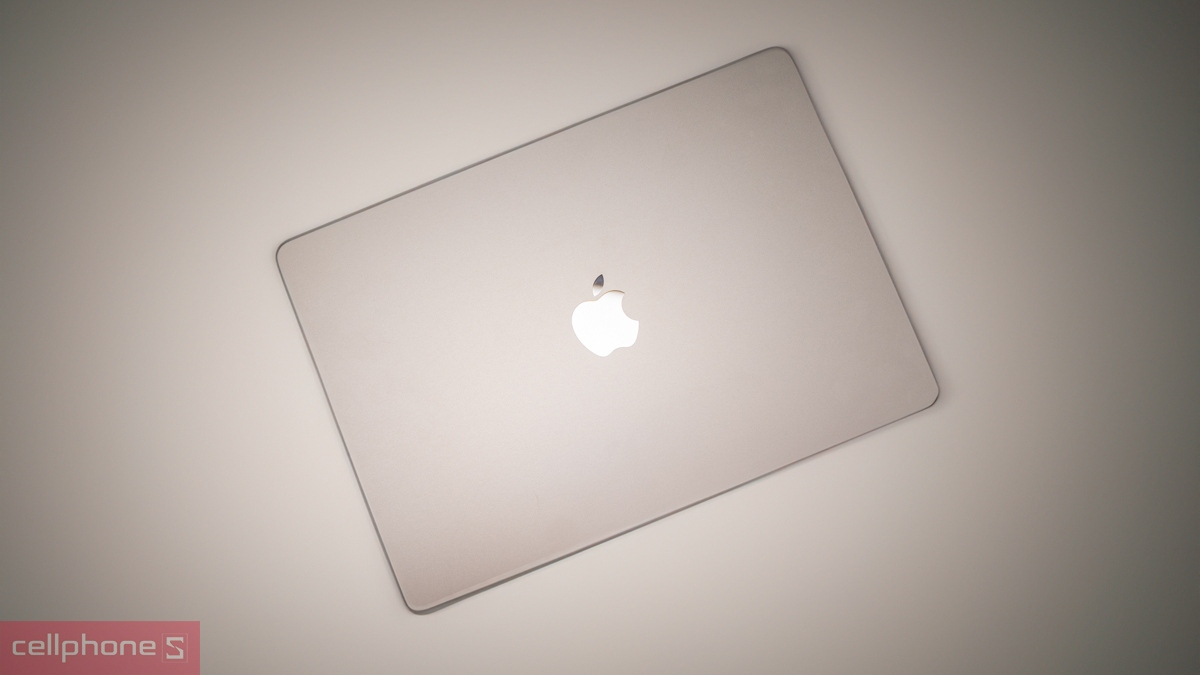 MacBook Air M3 cũ đã kích hoạt giúp người dùng tiết kiệm ngân sách 