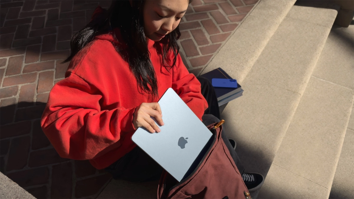 MacBook Air M4 cũ sở hữu thiết kế mỏng nhẹ, phù hợp làm việc