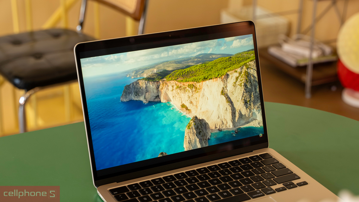 MacBook Air M5 cũ mang lại cảm giác sử dụng gần như máy mới