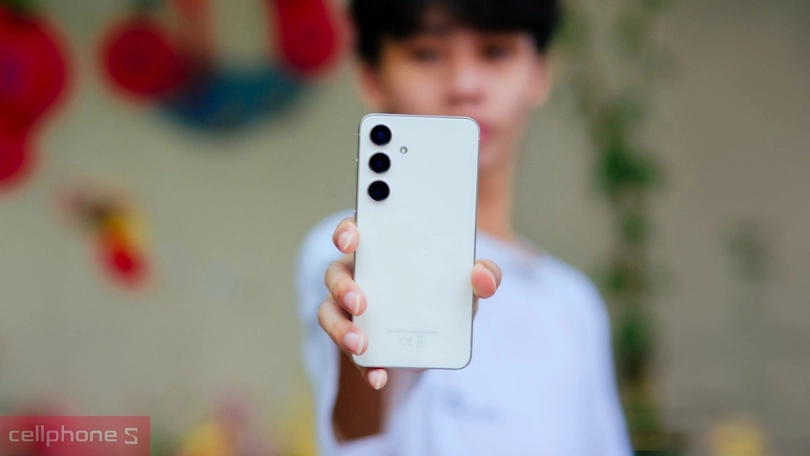 Samsung Galaxy S24 - Cũ Trầy Xước