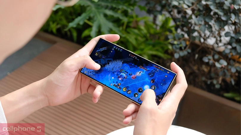 Snapdragon 8 Gen 3 mạnh mẽ