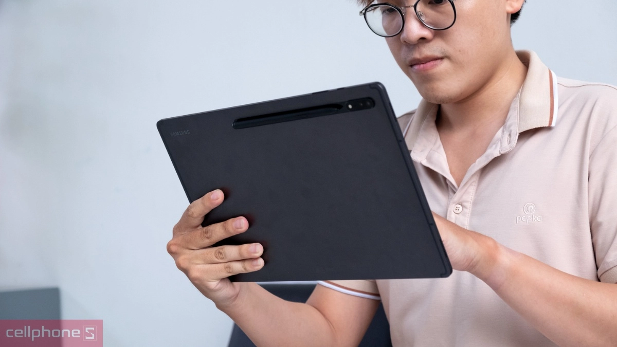 Samsung Galaxy Tab S8 Ultra cũ đẹp với diện mạo sang trọng như mới