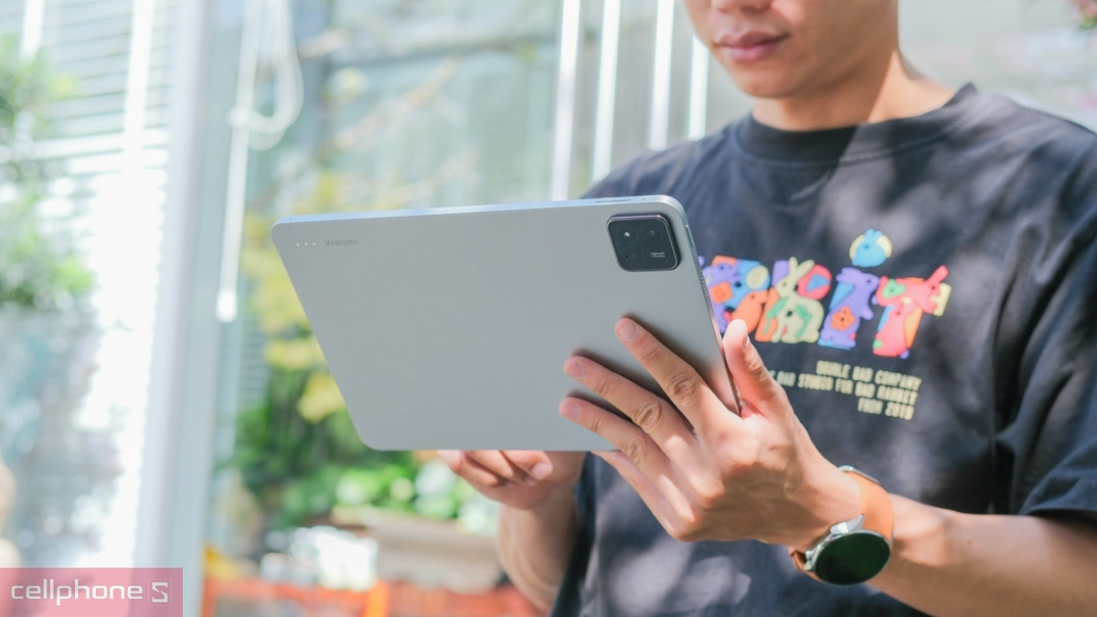 Xiaomi Pad 7 cũ hỗ trợ sạc nhanh 45W qua cổng USB Type-C tiện lợi