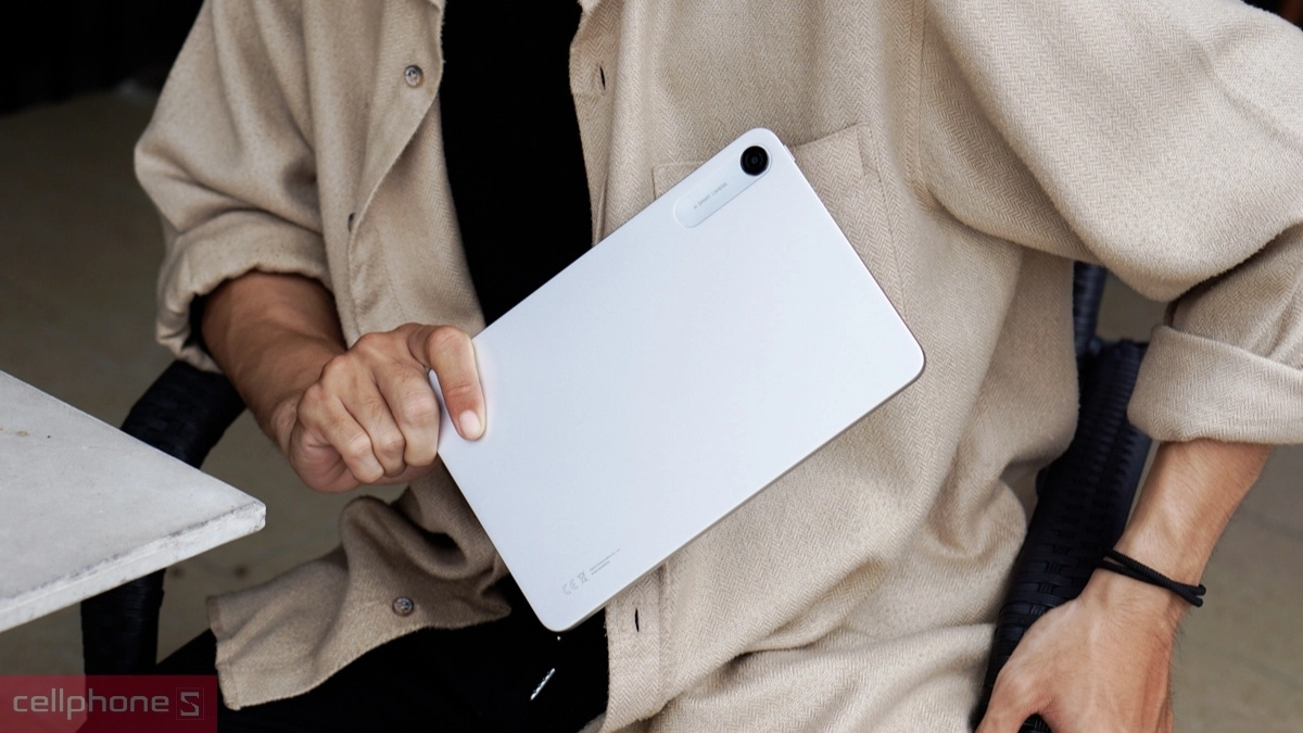 Xiaomi Redmi Pad cũ sở hữu thiết kế gọn nhẹ, thuận tiện mang theo khi đi học và làm việc