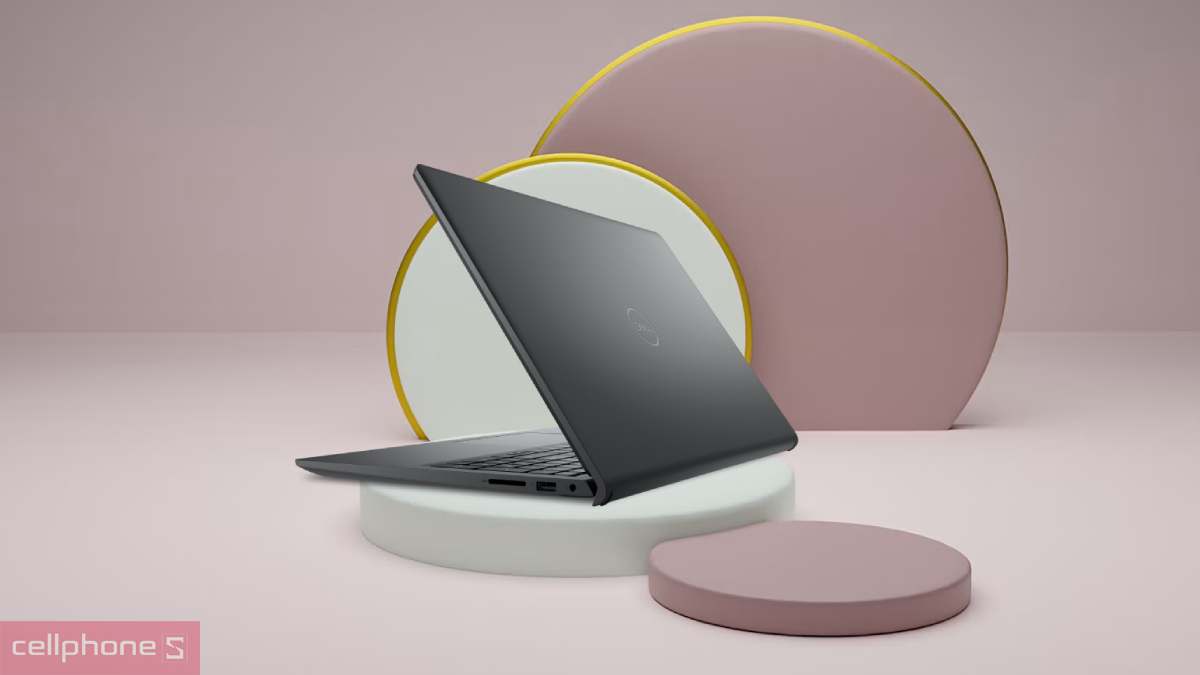 Dell Vostro cũ giữ thiết kế gọn gàng, thuận tiện mang theo khi di chuyển
