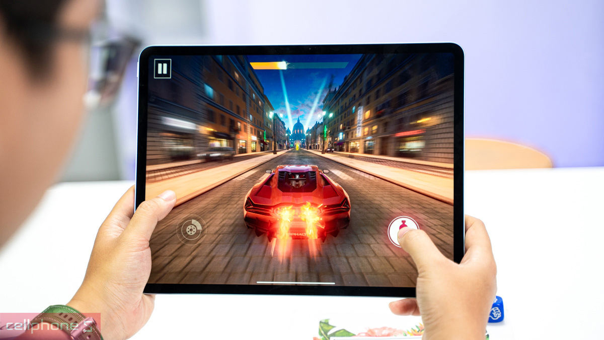 Kiểm tra linh kiện bằng phần mềm chuyên dụng