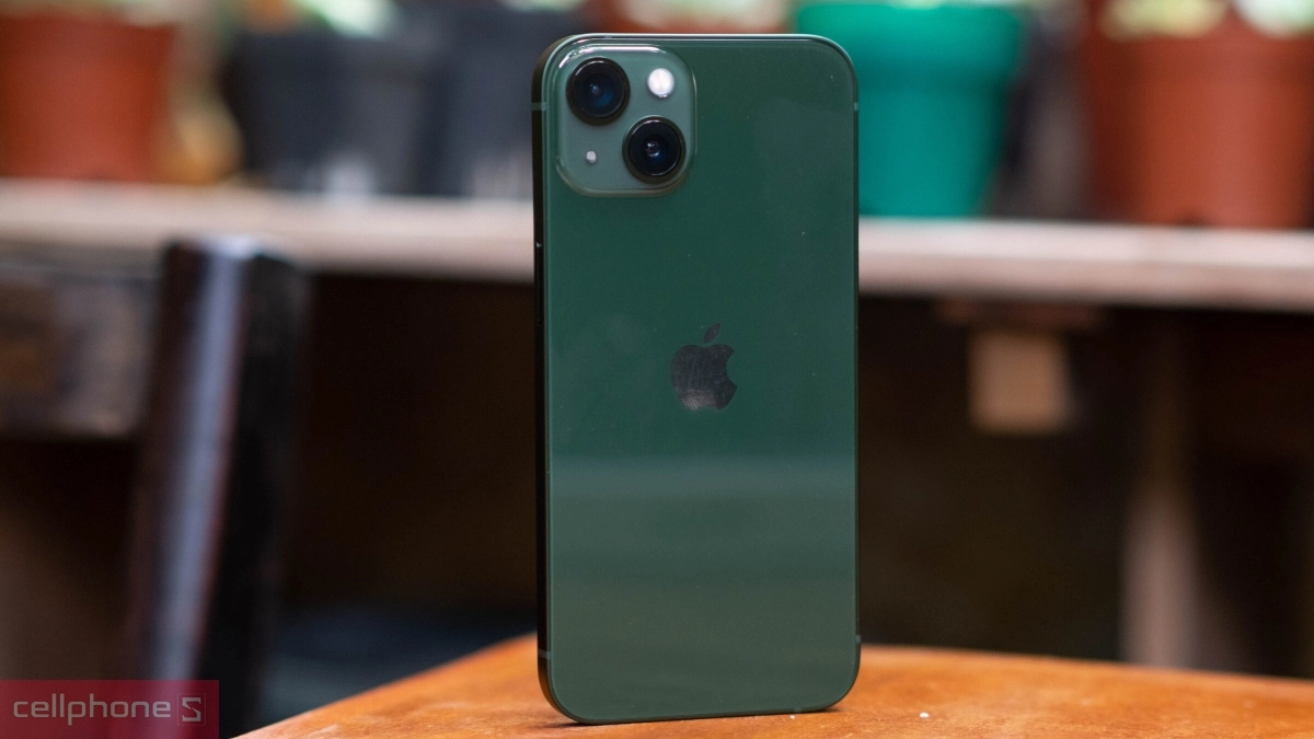 iPhone 13 256GB cũ trầy xước có dung lượng cao