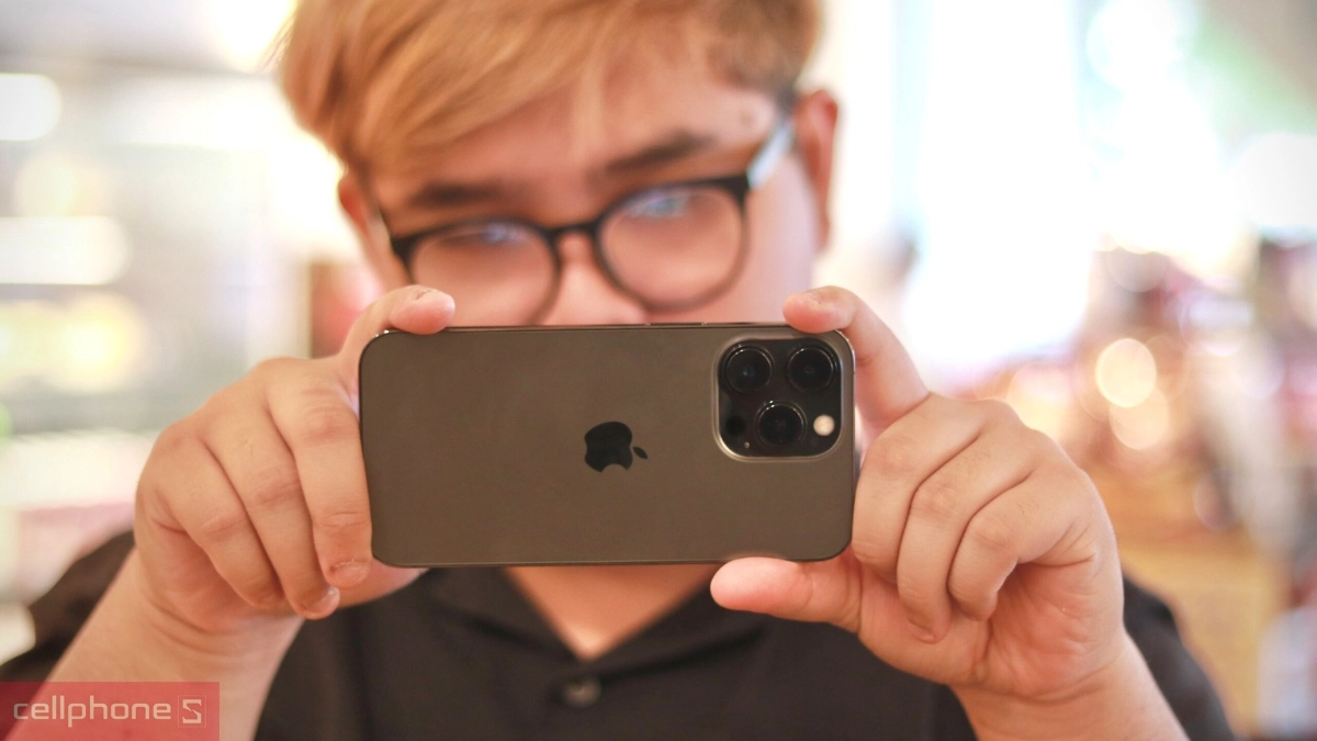 iPhone 13 Pro 128GB cũ đẹp sở hữu dung lượng pin mạnh mẽ