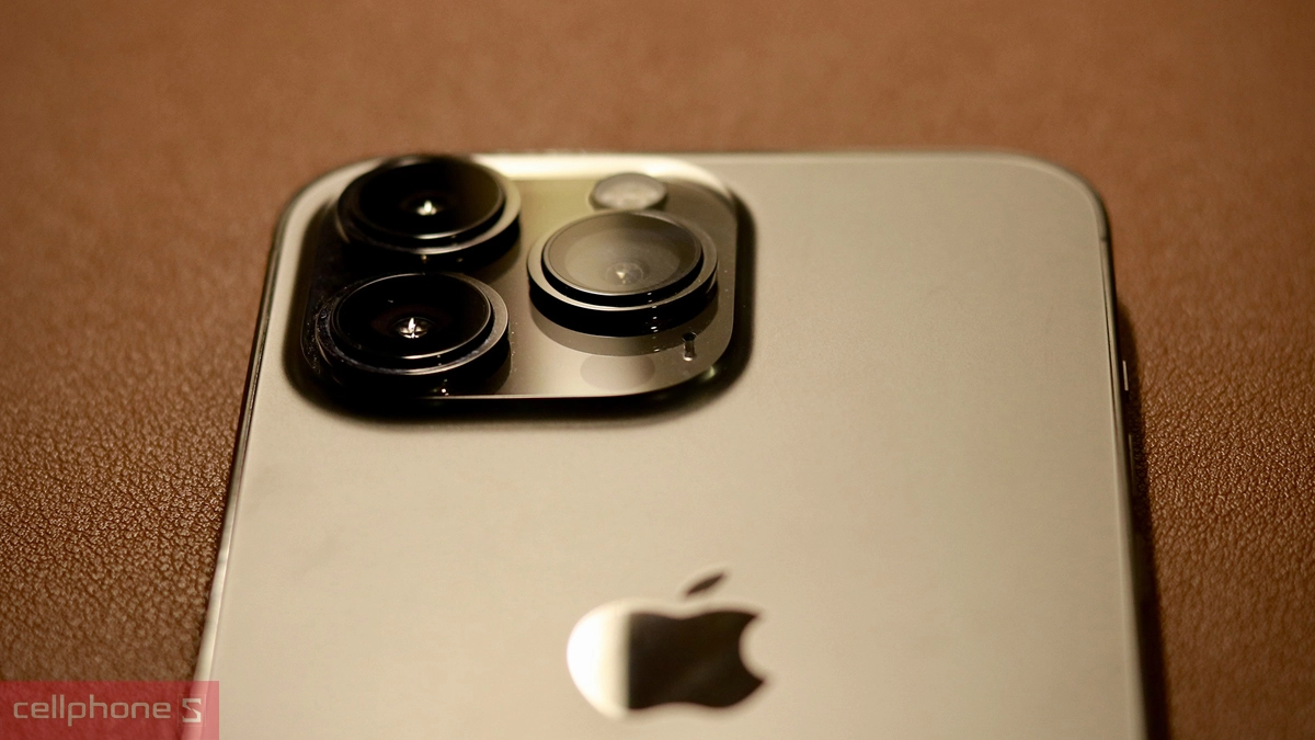 Cần sử dụng làm máy phụ chụp ảnh quay phim