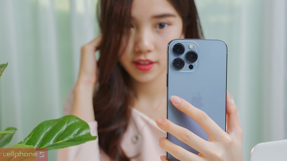 Kiểm tra pin máy iPhone 13 cũ từ 80% trở lên