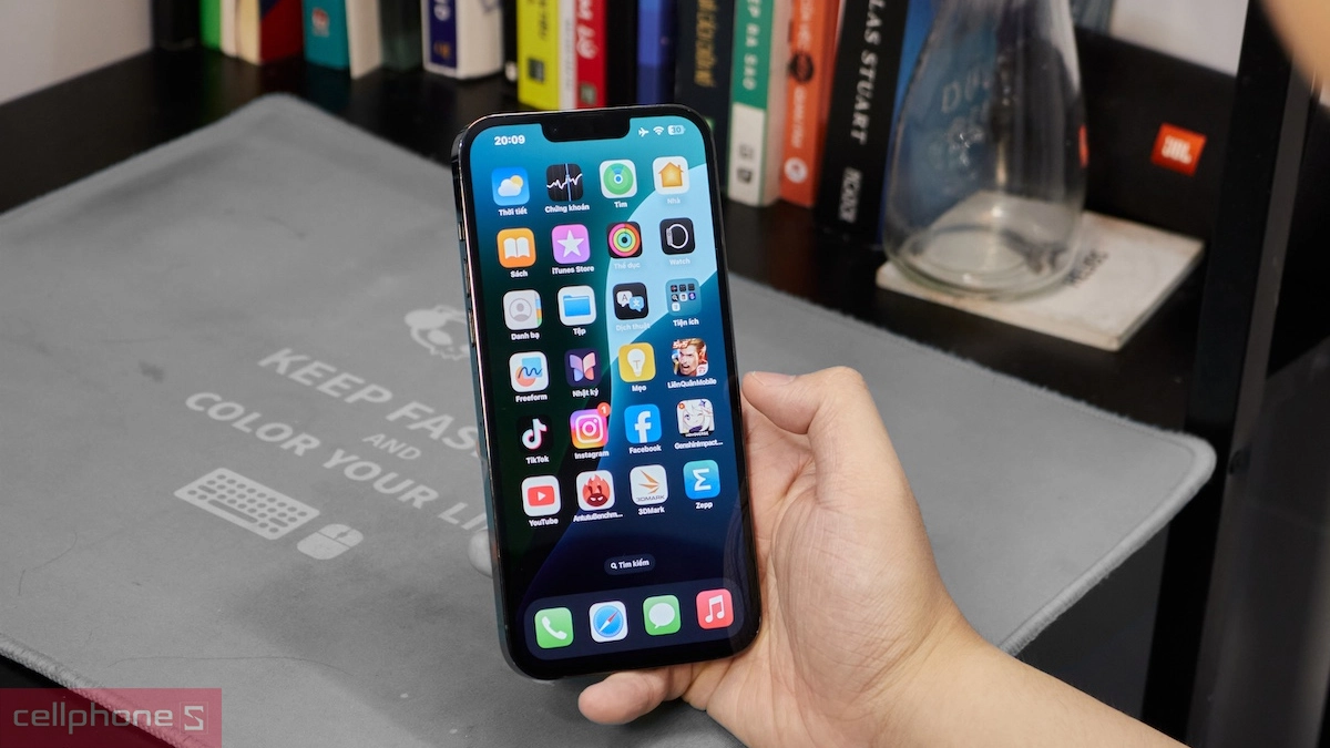 Màn hình và chất lượng hiển thị của iPhone 13 Pro Max 1TB cũ đẹp