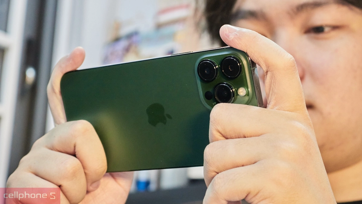iPhone 13 Pro Max 1TB cũ trầy xước hỗ trợ quay chụp với độ rõ nét cao