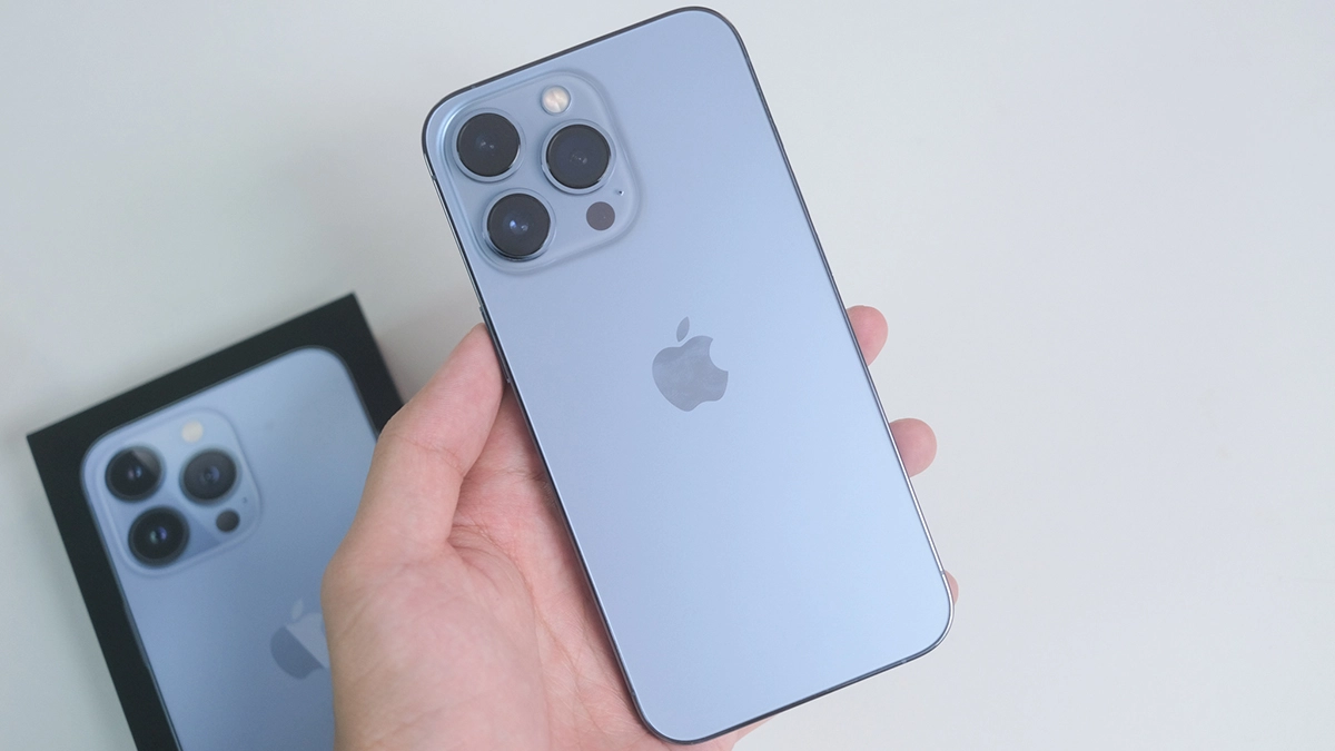 Kiểm tra ngoại hình, màn hình và Face ID