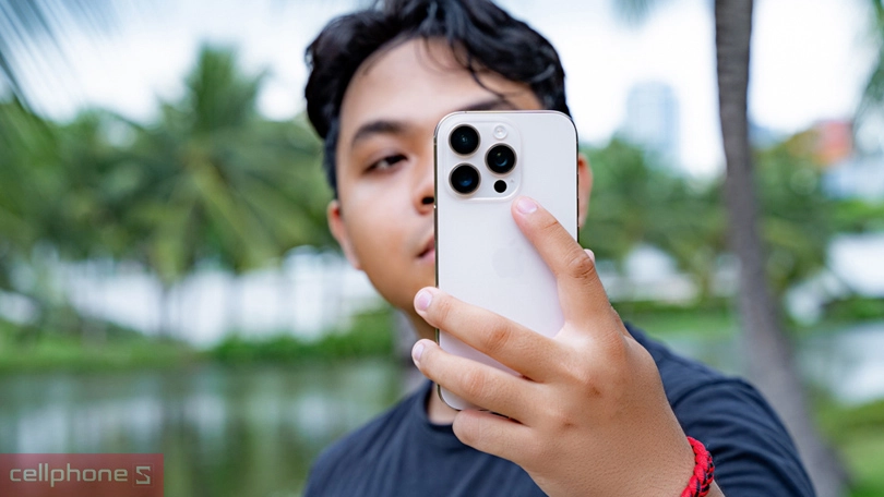 iPhone 16 Pro 256GB cũ trầy xước - Hiệu năng vẫn mạnh mẽ dù thiết kế hơi trầy xước