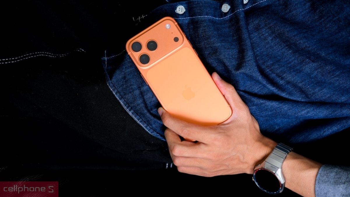 iPhone 17 Pro Max cũ trầy xước cấn