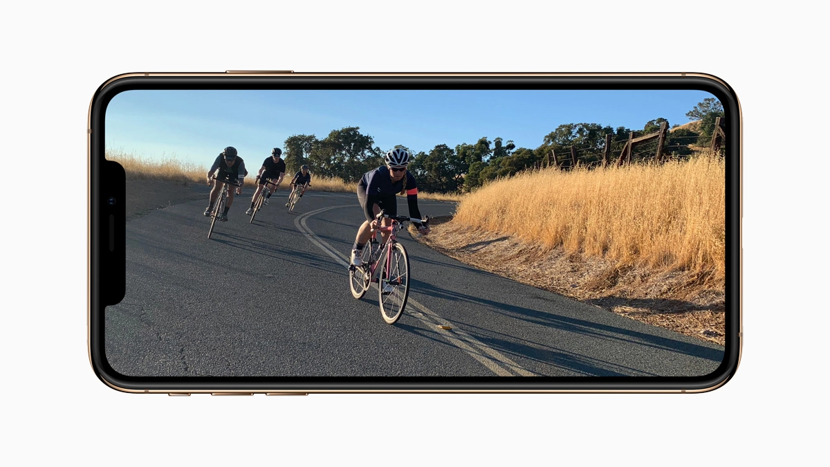 Khả năng lưu trữ của iPhone XS Max 256GB cũ xước cấn