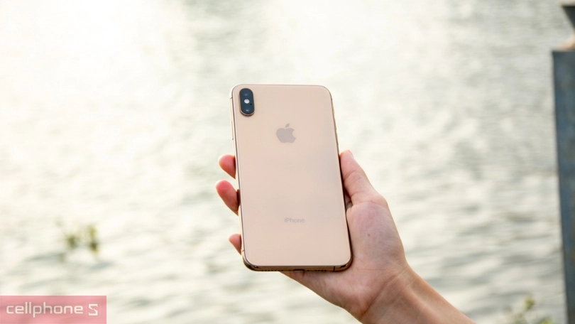 iPhone XS Max cũ trầy xước