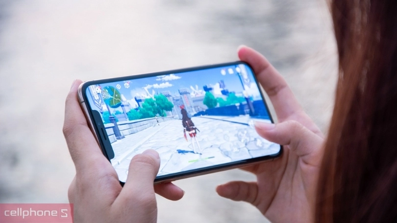 Có nên mua điện thoại iPhone XS Max cũ