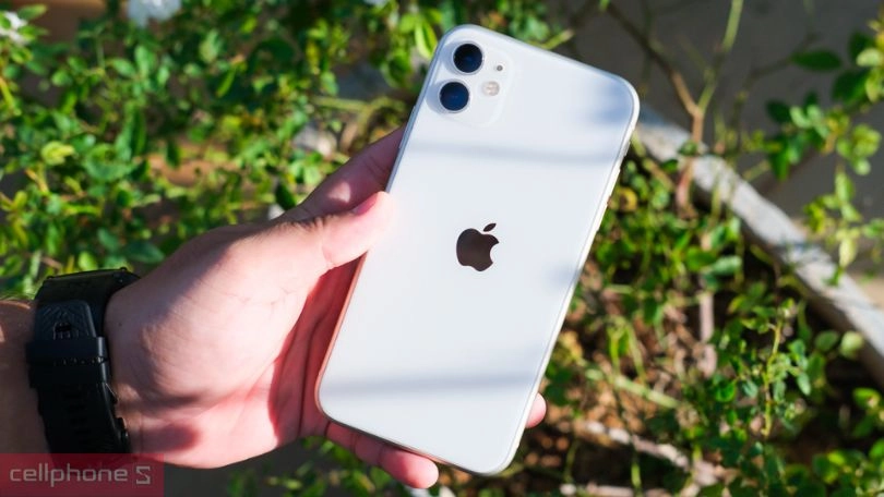 Ngoại hình iPhone 11 64GB cũ đẹp