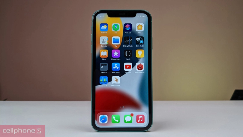 iPhone 11 Base cũ trầy xước